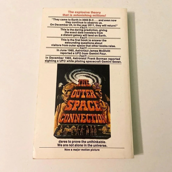 Vintage 1975 The Outer Space Connection by Alan and  Sally Landsburg Paperback - Picture 2 of 16